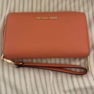 Michael kors wallet